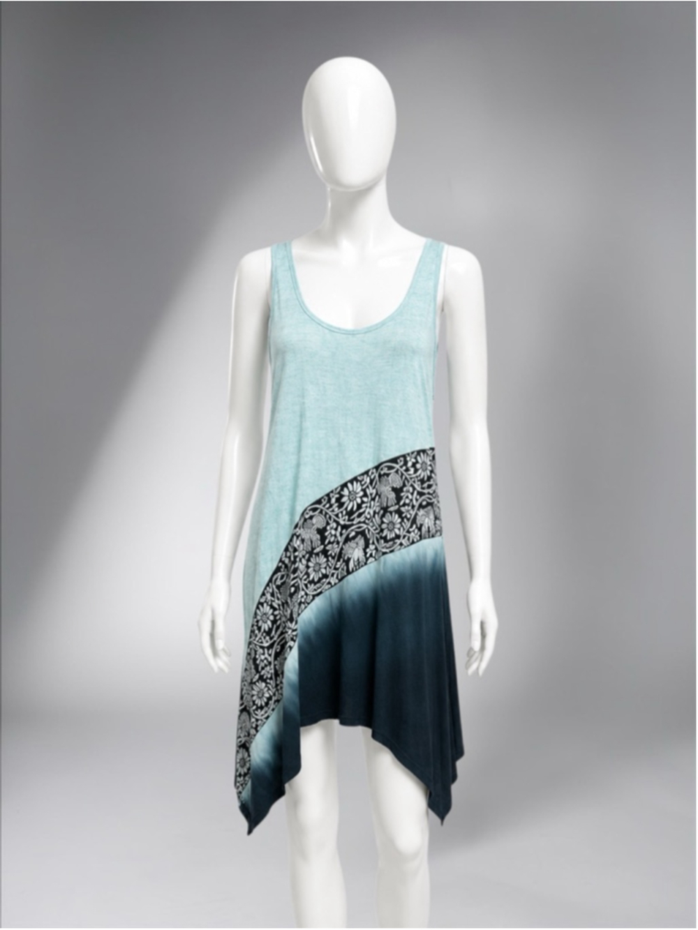 Yak N Yeti Black & Teal Ombré Shark-Bite Tank Tunic – Size M - Picture 9 of 12
